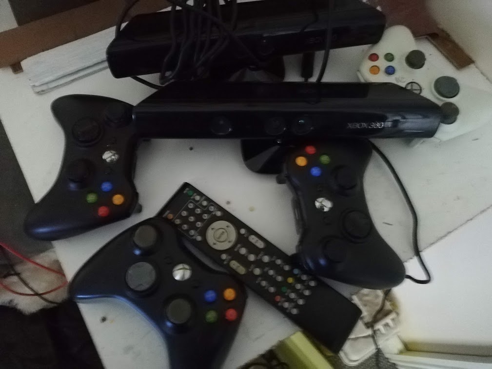 Controlers 4.jpg